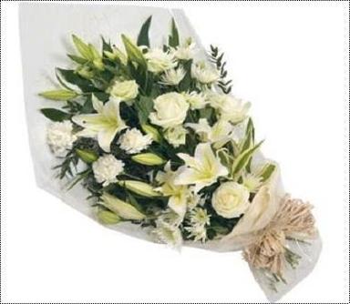 Fresh Flowers White Carnation Lilly Bouquets