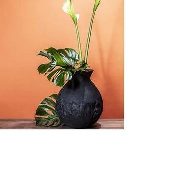 Poly Resin Designer Flower Vase