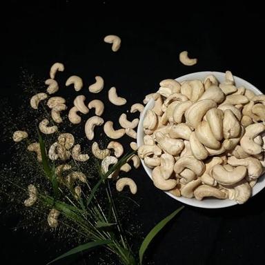 Salted Roasted Cashew Nuts Origin: Thailand