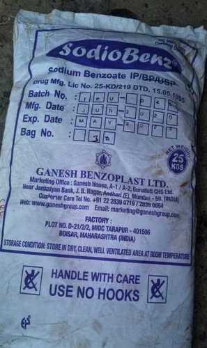 White Sodium Benzoate Food Grade