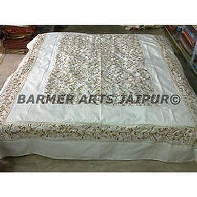 Multicoor Silk Woolen Embroidery Bed Cover