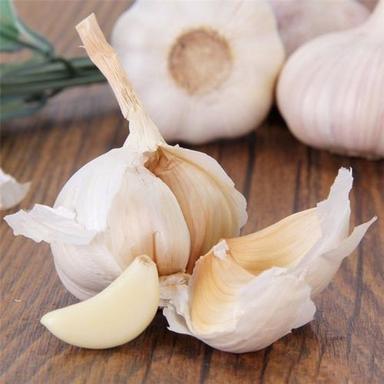 Natural Fresh Indian Garlic