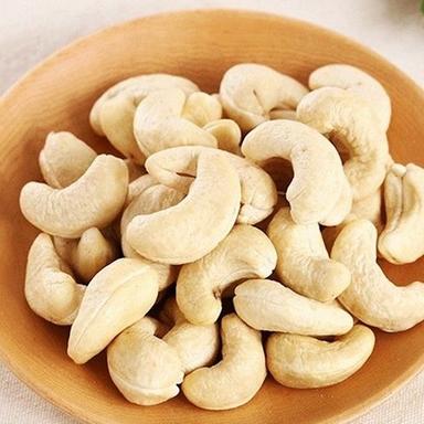 Light White Healthy And Natural Cashew Nuts