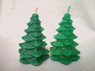 Handmade Christmas Tree Candle Burning Time: 3-6 Hours