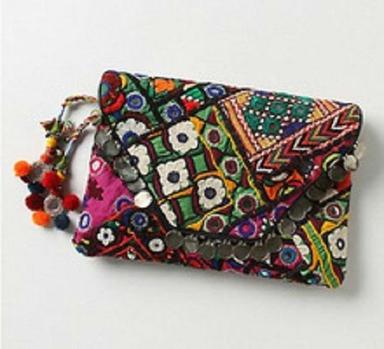 Various Colors Are Available Women Clutch Fashion Bags