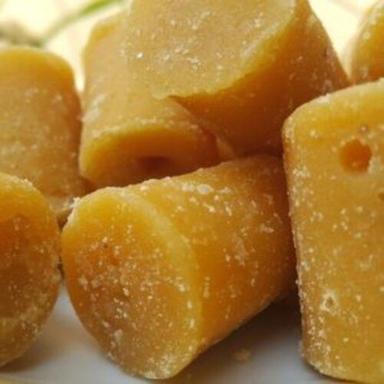 100% Fresh Organic Jaggery Ingredients: Sugarcane