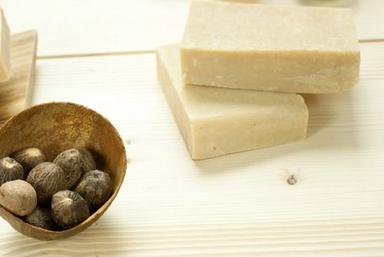 White Skin Friendly Herbal Butter Soap