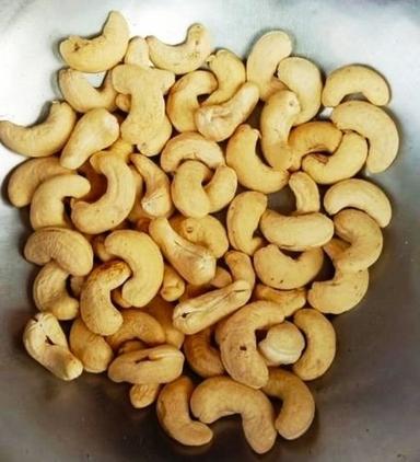 Rich Taste Cashew Nuts Broken (%): 1