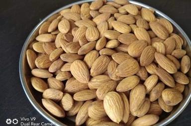 100% Organic Almond Nuts Broken (%): 0.01%