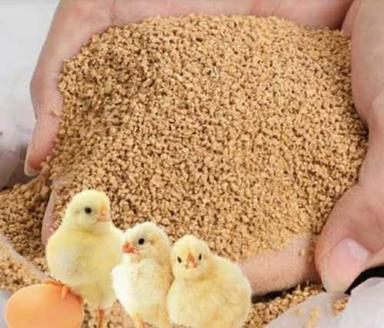 Brown Poultry Broiler Chicken Feed