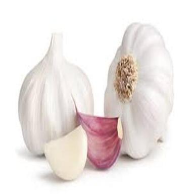 Healthy and Natural Fresh Garlic