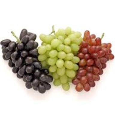 Black Healthy And Natural Fresh Grapes