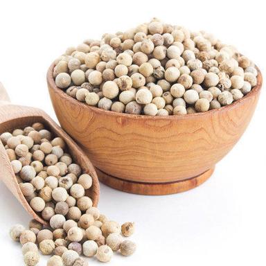 Creamy Healthy And Natural White Pepper Seeds
