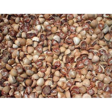 Healthy And Natural Split Betel Nuts Grade: Food Grade