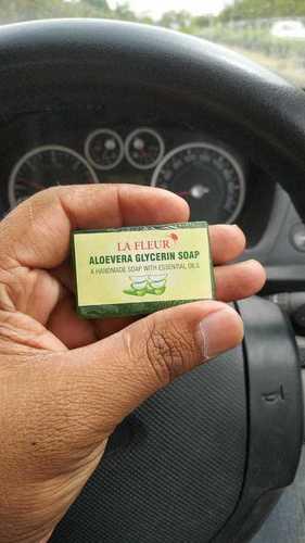 Beauty Products La Fleur Aloe Vera Glycerin Soap (Pack Of 1 X 42 Pieces)
