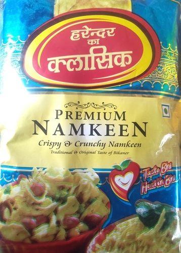 Crispy And Crunchy Premium Classic Namkeen Carbohydrate: 20 Grams (G)