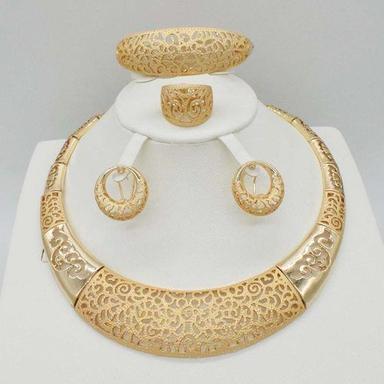 Wedding Golden Kundan Necklace Set
