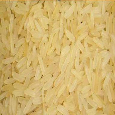 सुनहरा स्वस्थ और प्राकृतिक हल्का उबला हुआ गैर बासमती चावल