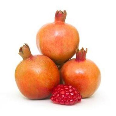 Healthy And Natural Organic Fresh Red Pomegranates Size: Standard