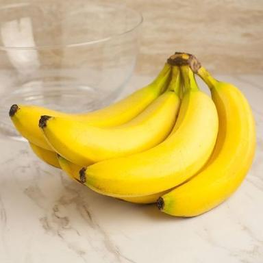 Healthy And Natural Organic Fresh Yellow Banana Size: Standard
