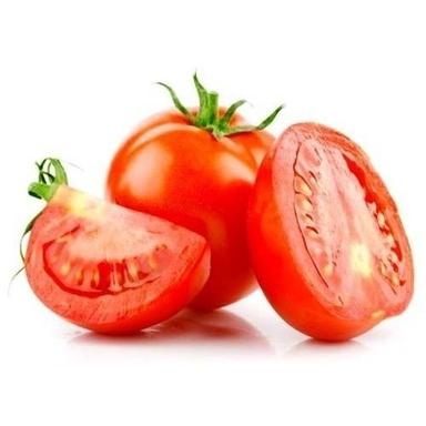 Round Healthy And Natural Fresh Organic Red Tomato