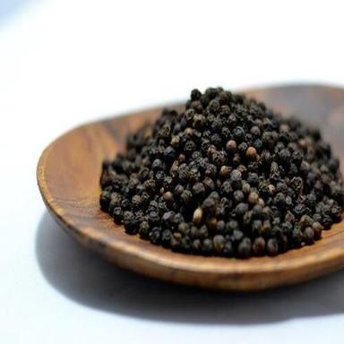 Maturity 100% Moisture 13.5 % Max Dried Organic Black Pepper Seeds  Grade: Food Grade