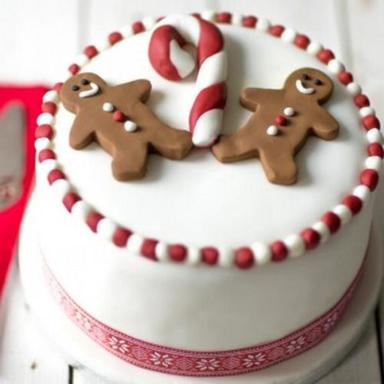 Hygienically Packed And Specially Made Creamy Vanilla Flavored Cake Specially For Christmas Celebration Pack Size: 2 Kg.