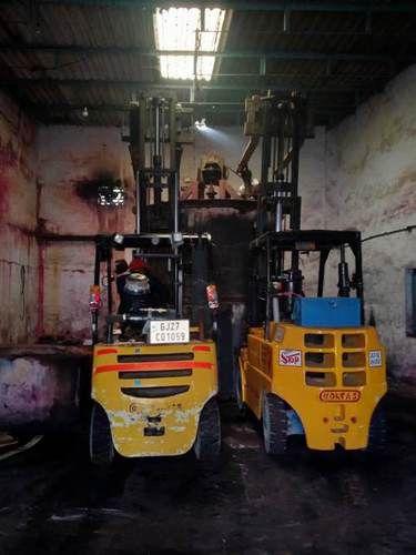Hydraulic Forklift Maintenance Services