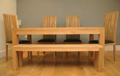  हस्तनिर्मित लकड़ी का डाइनिंग टेबल सेट 