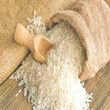 स्वस्थ जैविक प्राकृतिक स्वाद लंबे दाने वाला सफेद बासमती चावल शेल्फ लाइफ: 18 महीने