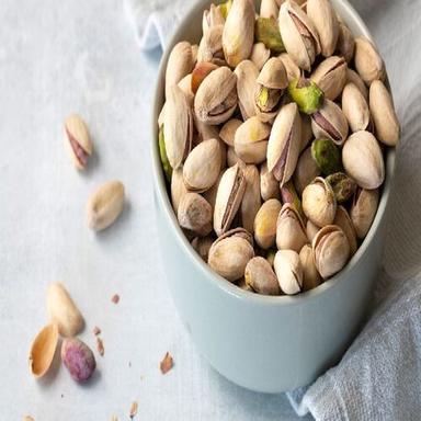 Natural Dried Crunchy Rich In Protein Organic Pistachio Nuts With Pack Size 10Kg Or 20Kg