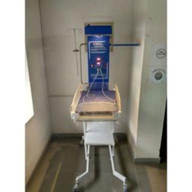  220-240 वैक 50 एच माइल्ड स्टील देव इलेक्ट्रोमेडिकल रेडिएंट हीट वार्मर अस्पताल के लिए आवेदन: शिशुओं के शरीर के पर्याप्त तापमान के रखरखाव को सुनिश्चित करने के लिए उपयोग किया जाता है