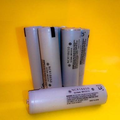 3.7 Volt 2500 mAh Refurbished Cylindrical Rechargeable Lithium Battery Cell