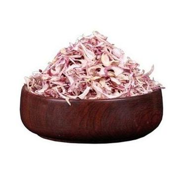 Hygienically Packed No Preservatives Rich Natural Taste Healthy Dehydrated Red Onion Flakes Shelf Life: 1 Years