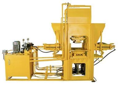  प्रति घंटे 2000-2500 ब्लॉक क्षमता वाली पीली पूरी तरह से स्वचालित इंटरलॉकिंग कंक्रीट ब्लॉक बनाने की मशीन