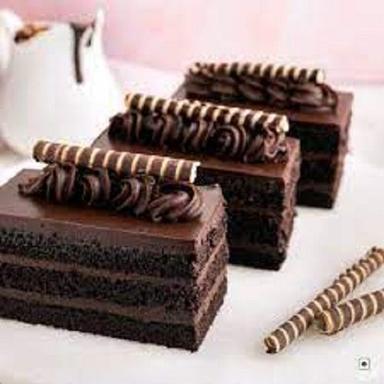 Eggless Chocolate Flavor Pastry(Contain Special Dark Cocoa Powder) Fat Contains (%): 80 Percentage ( % )