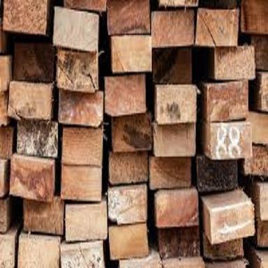 Wooden Logs For Construction Purpose With Hardwood Solid Material Density: 1500 Kilogram Per Cubic Meter (Kg/M3)