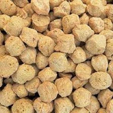 100% Pure And Dried Soya Wadi Goodness Grocery Soya Wadi Chunks Broken Ratio (%): 6