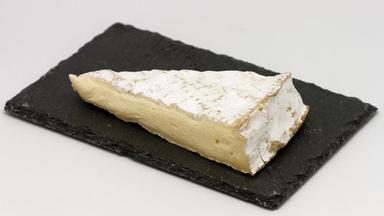 No Side Effect Hygienic Prepared Mouthwatering Taste Salty And Tasty White Brie Cheese Age Group: Children