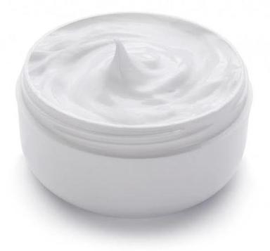 Cosmetic Cream For Glowing And Healthy Skin Keep Your Skin Moisturized All Day Ingredients: Herbal