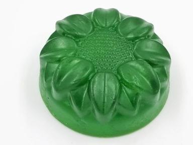  हरे रंग का हस्तनिर्मित नीम का अर्क साबुन 