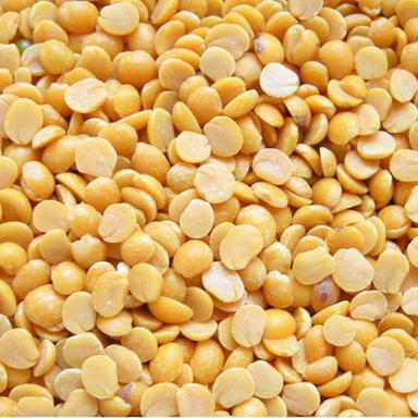 Yellow Color Dried Pigeon Peas (Arhar Daal) 500 Gm With 6-12 Month Shelf Life And No Added Color Broken Ratio (%): 0%