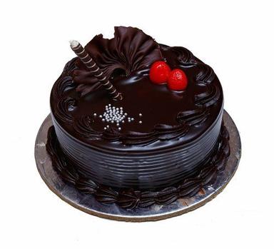 Round Shape And Very Tasty Black Current Cake In 1 Kg Weight For Birthday Additional Ingredient: Cherry