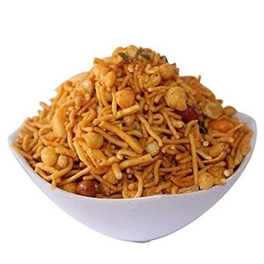 Crunchy Hygienically Prepared Salty Indian Tasty Spicy Mixture Namkeen For Snacks