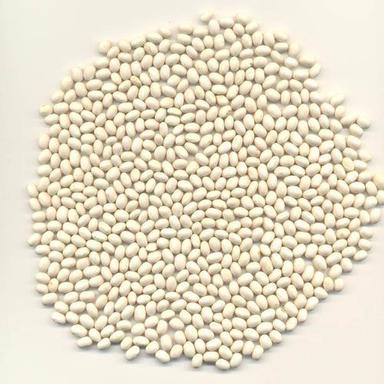  Fresh And Healthy Origin White Pea Beans With Small Shape, 99% Purity Crop Year: 120 Days