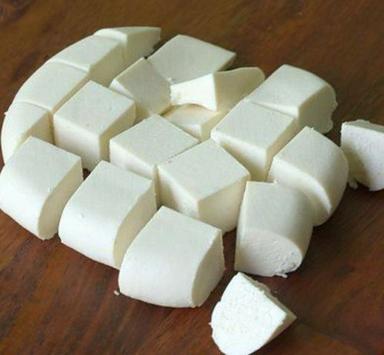100% Fresh And Natural Frozen Paneer Made With Evaporated Milk, Weight : 1Kg Age Group: Old-Aged