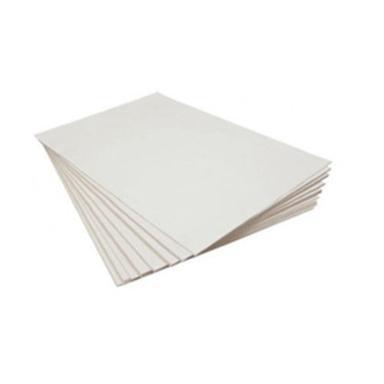 White Colour A4 Size Paper With Smooth Texture For Printing Purpose
