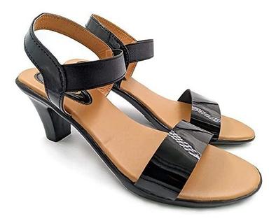 Black Sturdy Design Skin Friendliness Mirror Finishing Medium Heels Ladies Sandals