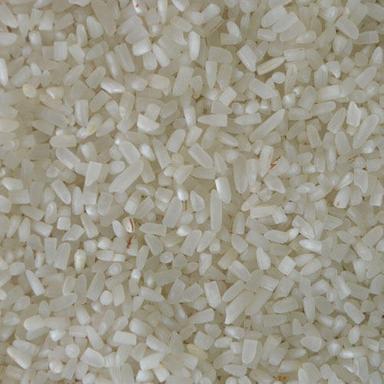 Pure Nutrients Rich Organic White Colour And Raw Broken Rice For Cooking Crop Year: 6 Months