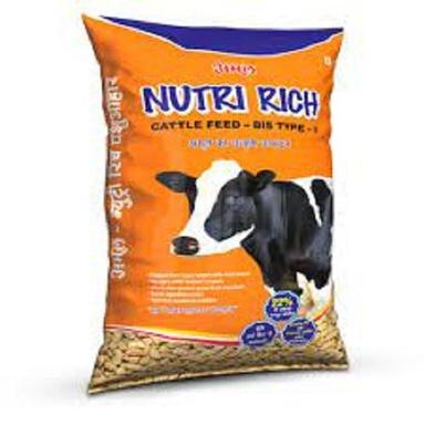 Rich In Protein Energy Minerals And Vitamins Natural Nutri Rich Cattle Cow Feed Application: Fodders